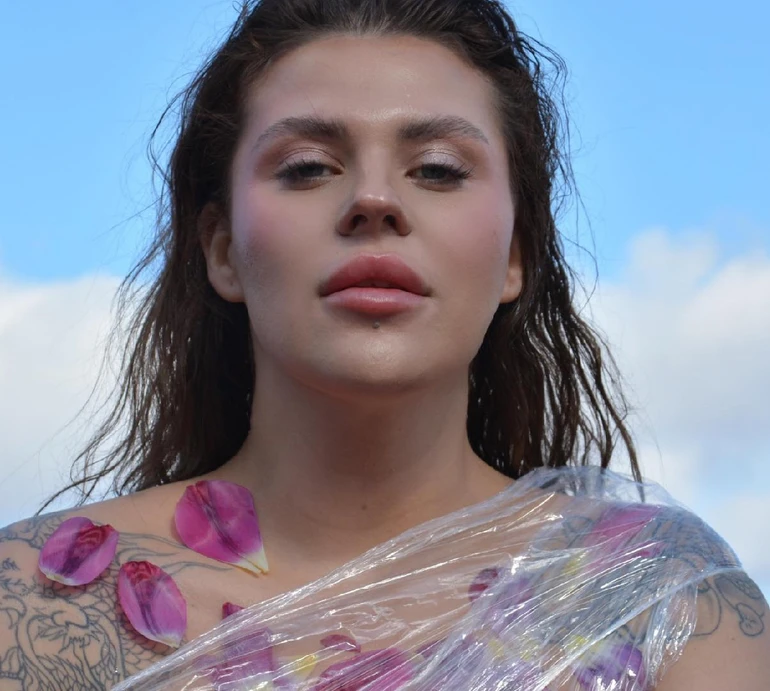 Була не товста, а кончена: Заріцька назвала свою критичну вагу, бюджет і дату майбутнього весілля та щомісячні витрати