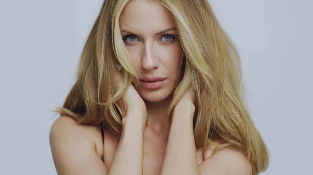 А кому це сьогодні 18?: Нікітюк не стримала сліз у день народження близької людини  і показала своїх пупсиків