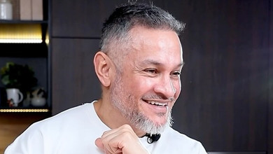 53-річний Хіменес-Браво показав дієву спортивну вправу та похвалився рекордом у планці