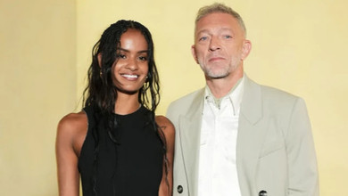 Моє благословення: Венсан Кассель з голим торсом показався в обіймах коханої у бікіні. Фото