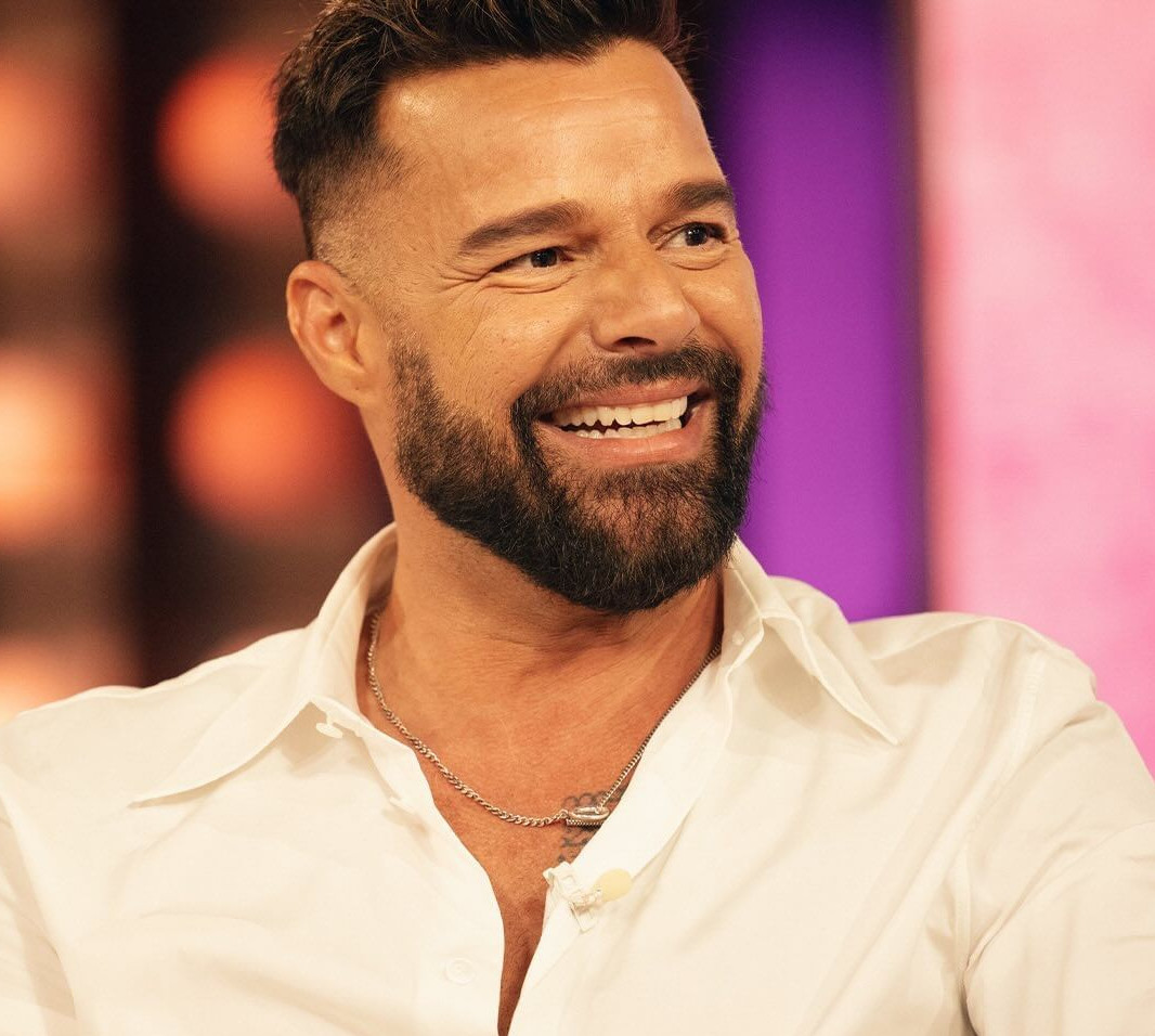 Рікі Мартін під час подорожі до Японії поділився рідкісними кадрами з 15-річними синами