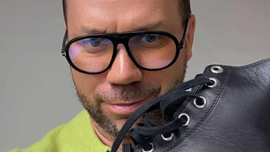 Чопери, уггі та анімалістичні принти: Андре Тан назвав антитренди взуття цієї осені