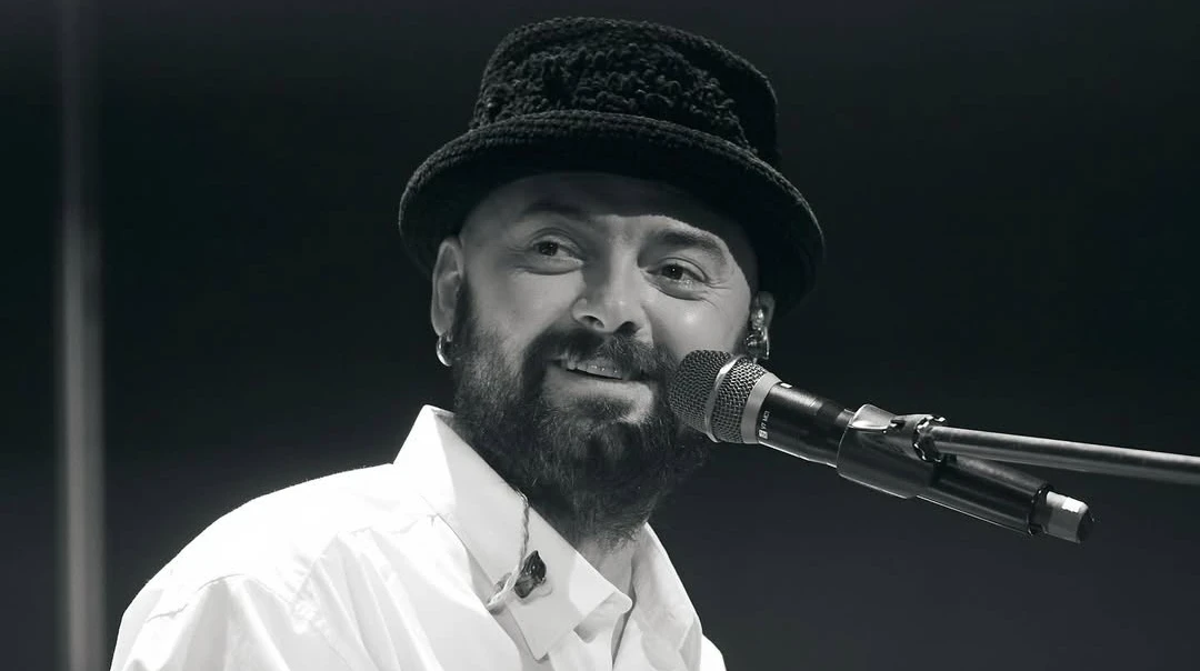 Слова любові та щасливі кадри з особистого архіву: вдова фронтмена ADAM випустила останню написану ним пісню. Відео