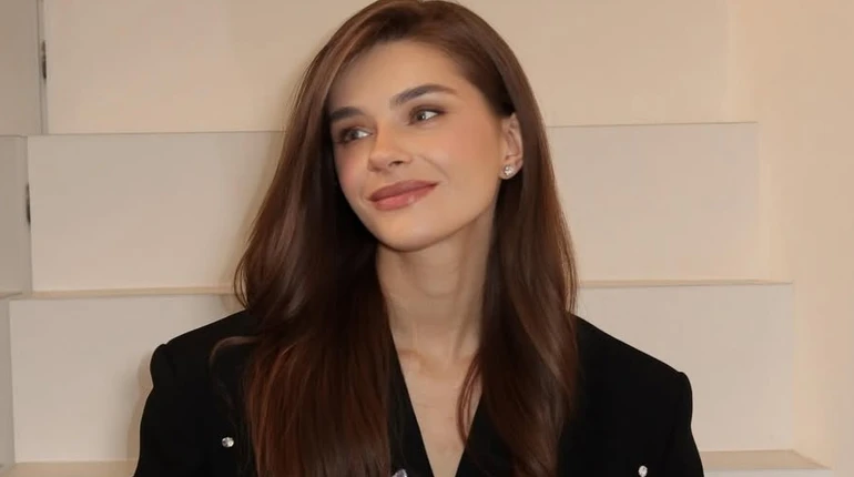 Дружина Остапчука похвалилася фігурою у бікіні та розповіла про реакцію 1-річного сина на домініканську спеку