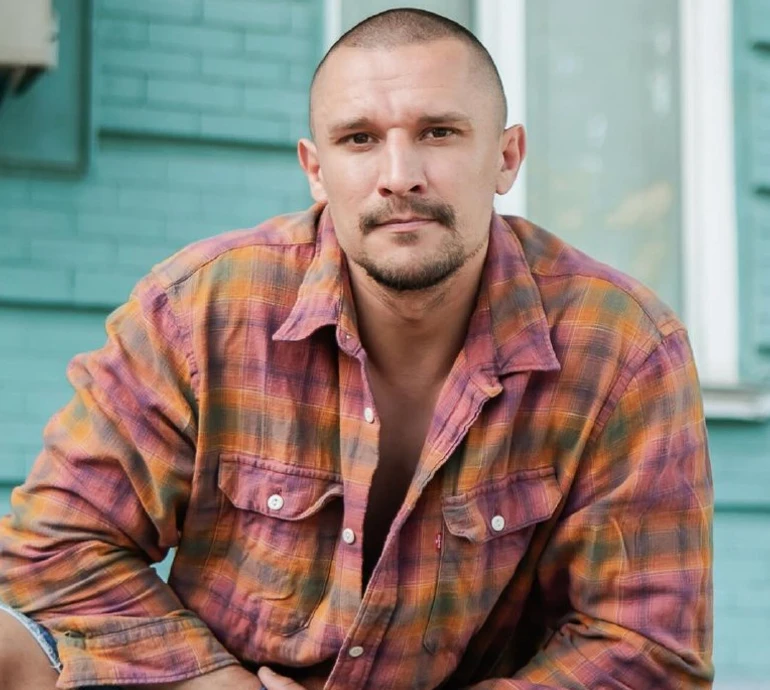 Не опускайтесь до рівня відсталого соціуму: Цимбалюк прокоментував хейт навколо цілунку відомих актрис