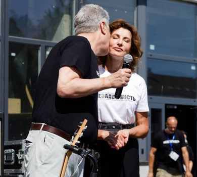 Щомиті ми щасливі, бо разом: Порошенко в земляну річницю піднесено звернувся до дружини