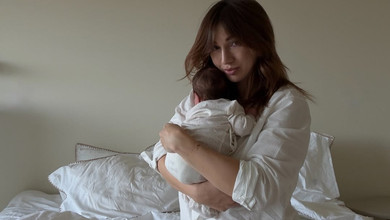 Пренткович на Маврикії зазнімкувалась у бікіні з 2-місячною донею, якій не дуже пощастило з батьками. Фото