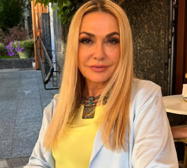 Мінімум цукру та цитрусові: Сумська поділилася універсальним рецептом ягідного джему