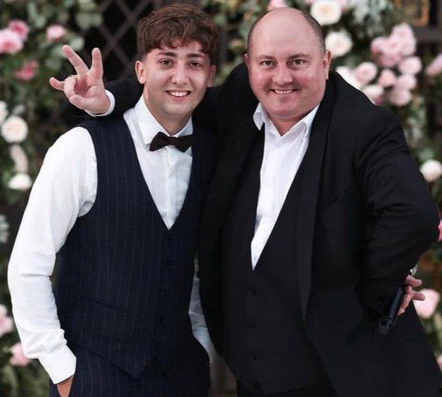 Російський реп та розкидання доларів: співорганізатор київських вечірок, де кривдили дівчат, відгуляв весілля у лакшері готелі