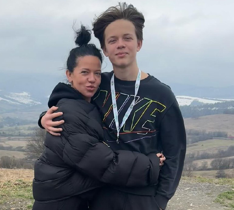 Горова зізналася, чи спілкується з Потапом, а їхній син розказав, як змінилися стосунки з батьком