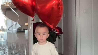 Не забув: Онуфрійчук показала, як чоловік з відрядження привітав її з 4-річчям шлюбу