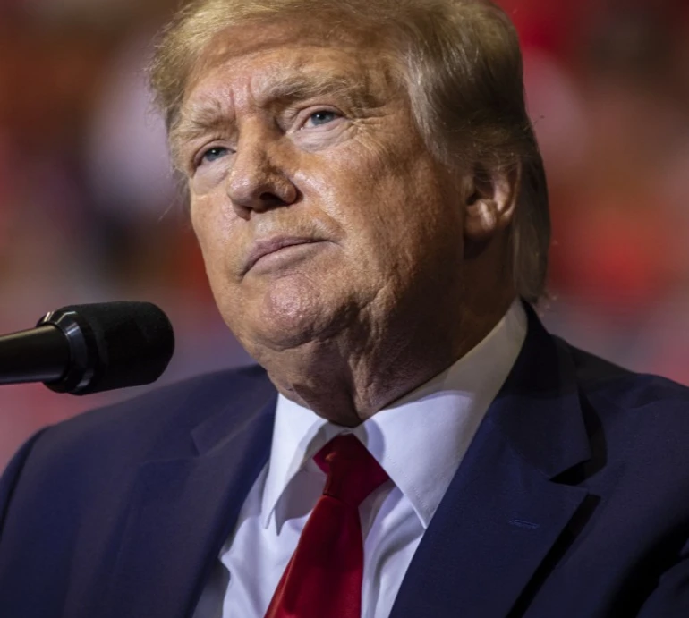 Секс-оргії, стосунки з моделями Playboy та домагання: чим прославився Дональд Трамп