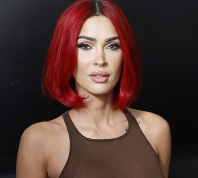 Покриття на зубах і любов до людського запаху: 10 зірок із проблемною гігієною