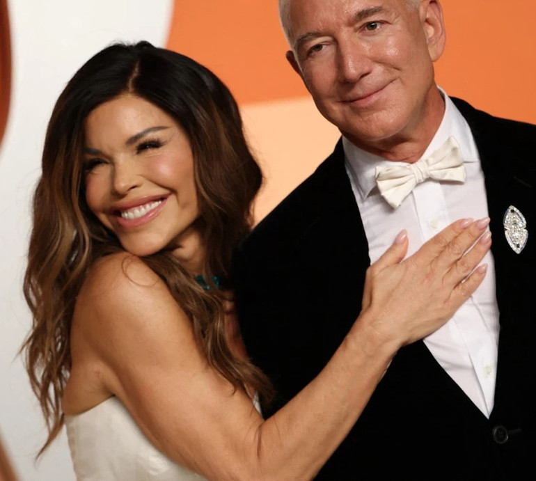 Моя улюблена пригода: Санчес ніжно привітала Безоса з 62-річчям та показала його в образі ковбоя. Фото