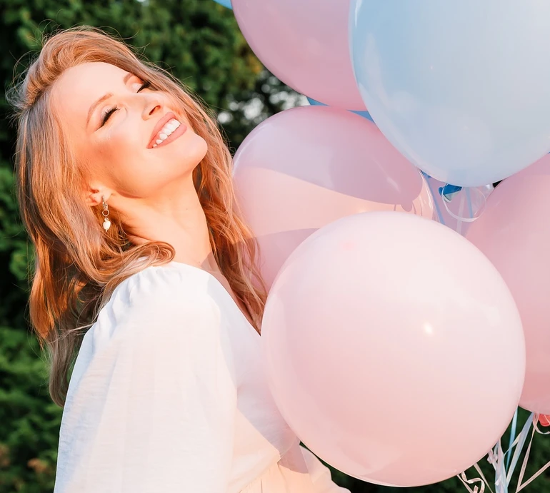 Вагітна Сагайдачна замилувала світлинами з 5-річним сином та заінтригувала статтю майбутньої дитини