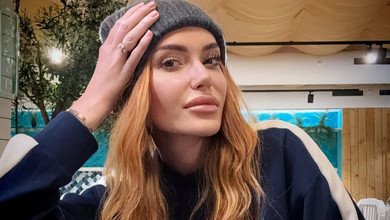 Камінська з ексчоловіком і дітьми показалася на сонячній прогулянці на Тенерифе. Фото