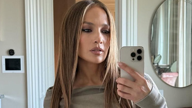 Лопес у купальнику блиснула соковитими сідницями в Іспанії. Фото