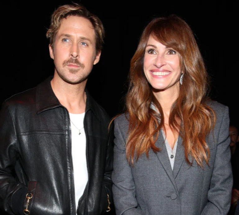 55-річна Джулія Робертс у шортах-бермудах посвітила колінами на моді в Мілані. ФОТО