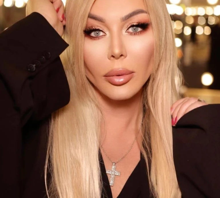 Без гриму: 54-річна Білик показала своє перевтілення у гіпнотичному відео