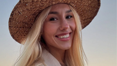 Квіткова в латексному міні уявила себе роботом та поміркувала про перетворення людей на механізми