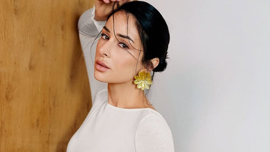 Кетс'ют, білизна та бікіні: Огнєвіч у сексі луках посвітила формами в еротичному кліпі