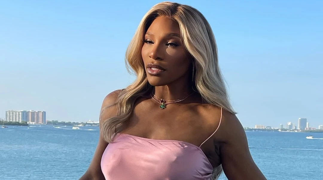 Серена Вільямс похвалилася тілом в оливковому бікіні та назвалася неідеальною. Фото