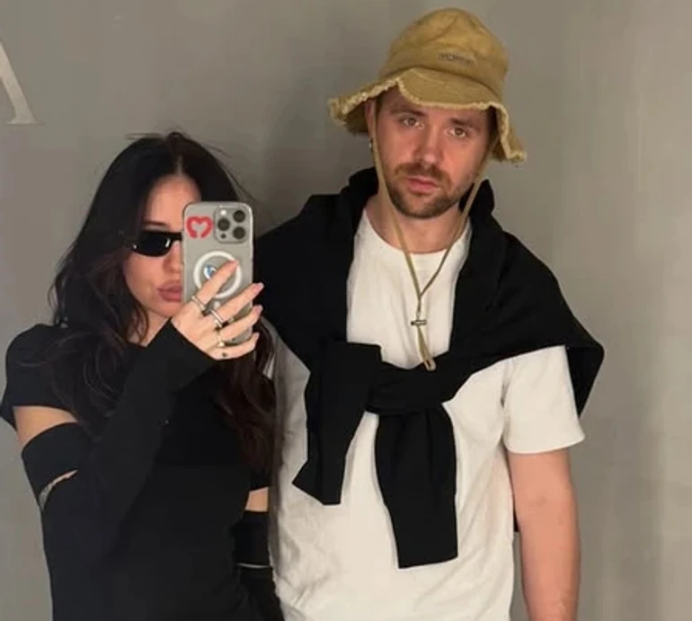 Дорофєєва у день народження Кацуріна показала його біля своїх ніг