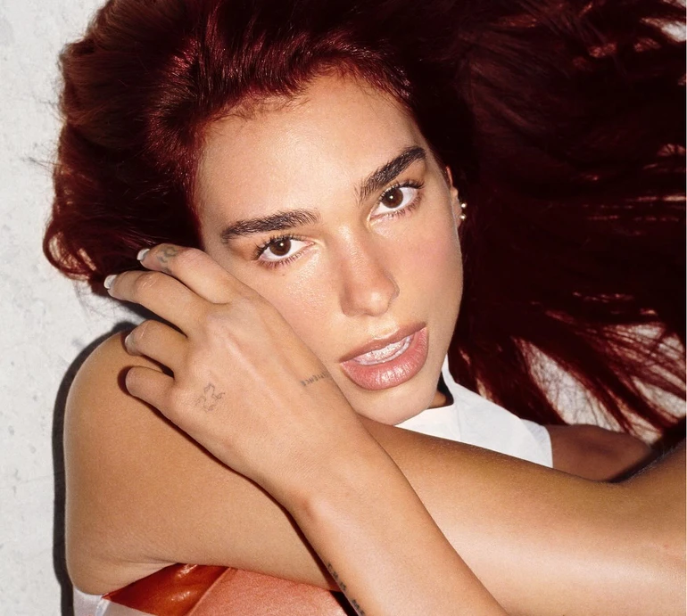 Дуа Ліпа здивувала кардинальною зміною іміджу. Фото