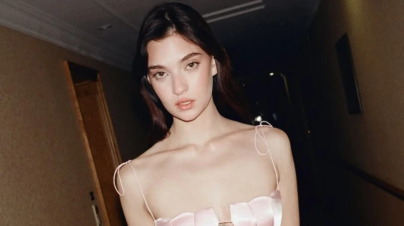 Від роздачі флаєрів у Запоріжжі до світових подіумів і фільму з Джолі: історія моделі Юлії Ратнер