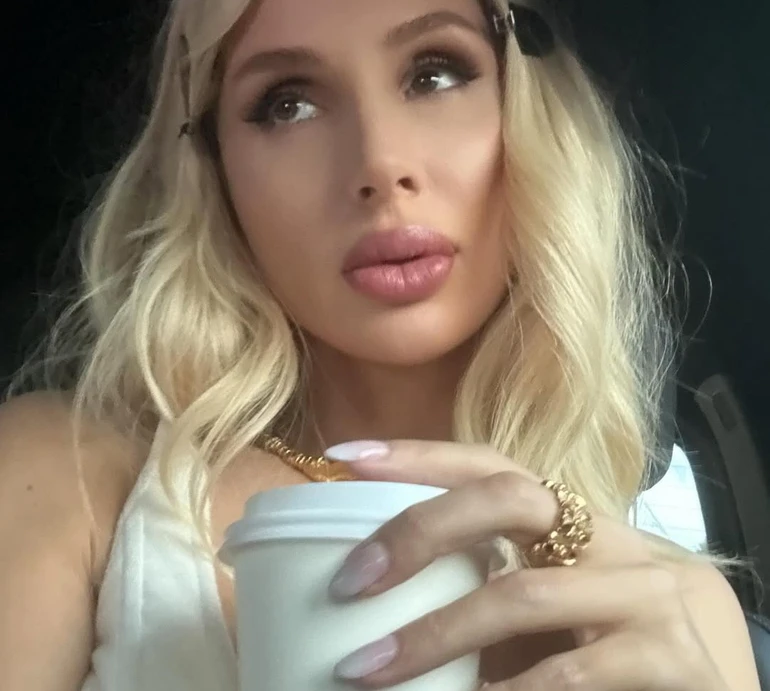 Лобода в мережі похизувалася лондонським дозвіллям із довгокосою донею