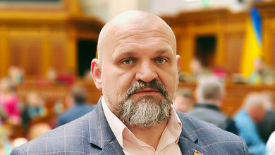 Казала, що я від неї маю йти в одних шкарпетках: Вірастюк зізнався, що досі судиться з ексдружиною