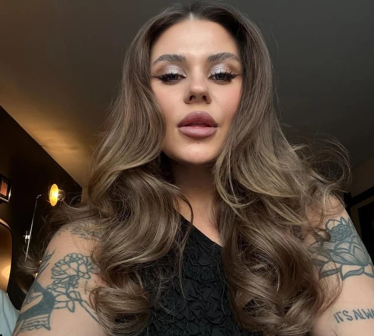 Надихаюсь як можу: Заріцька в екстравагантних окулярах показала свої нью-йоркські вихідні