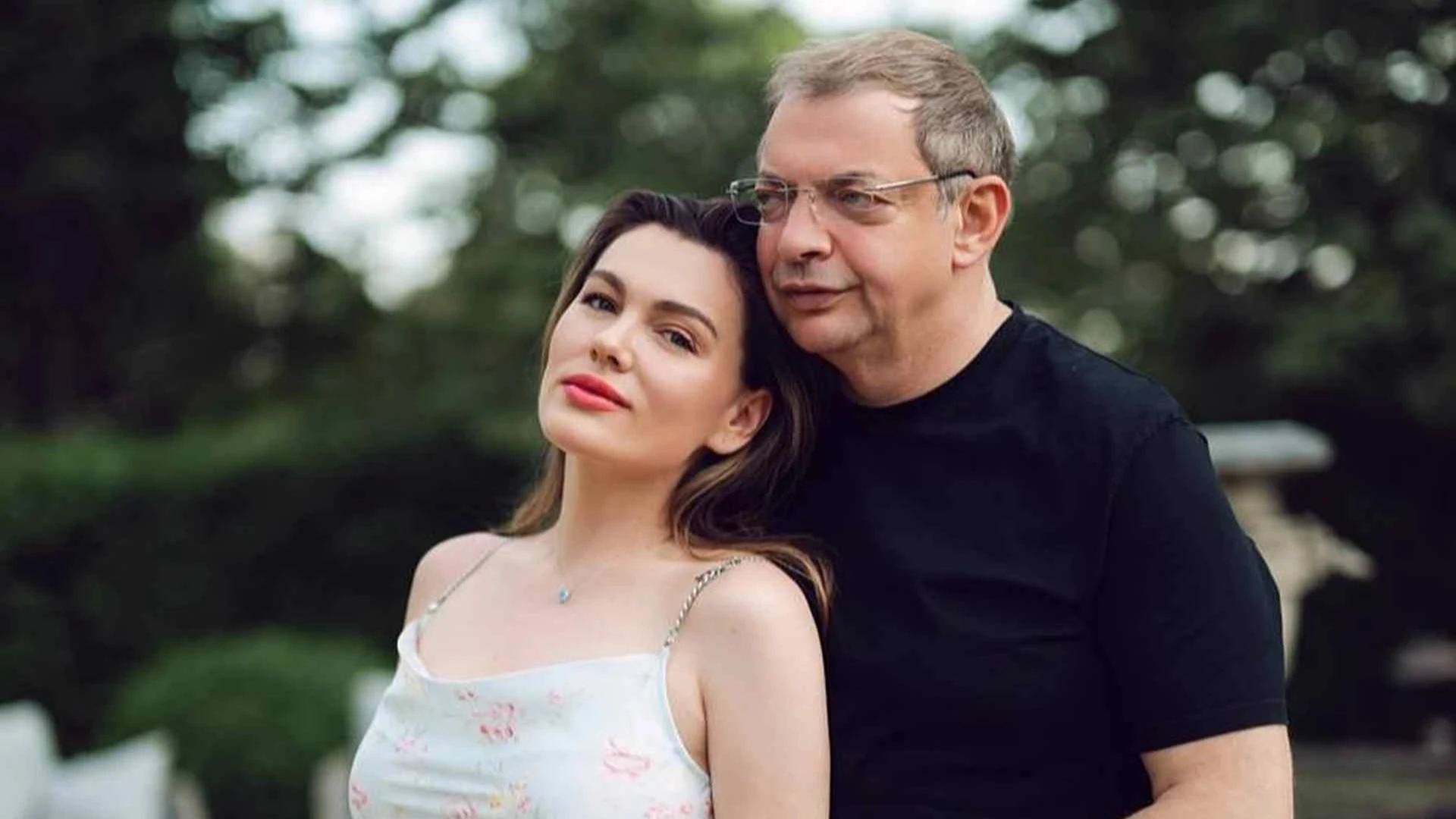 Співвласник Monobank Гороховський привітав дружину з днем народження і насмішив просмажкою від GPT