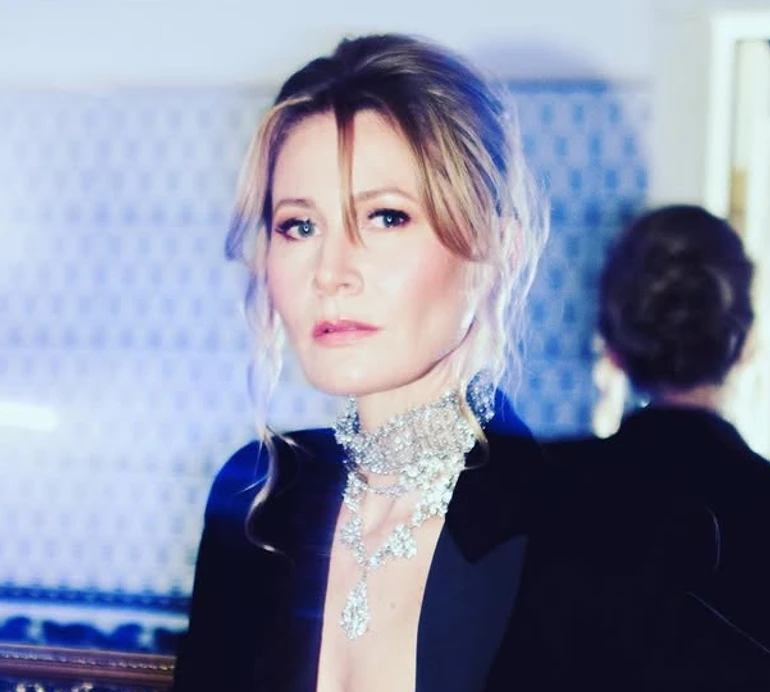 Популярність після 30, дієти і розлучення з чоловіком-актором: цікаве з життя зірки Скаженого весілля Віри Кобзар