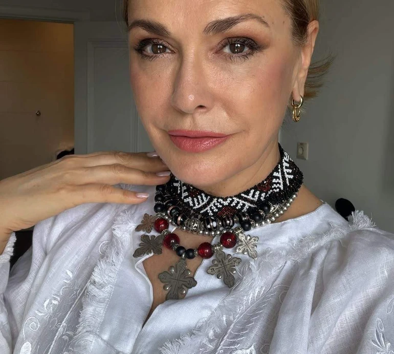 З'їли миттю: Сумська дала рецепт галети з вишнями та смородиною