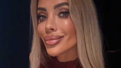 Крук у басейні показала рідкісне фото з коханим і поміркувала про жіночий хейт