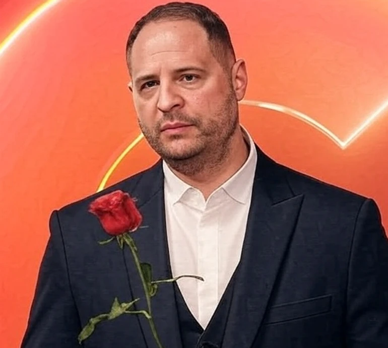 Головний Холостяк ОП та покинуті емоджі: мережа вибухнула мемами після звільнення Єрмака