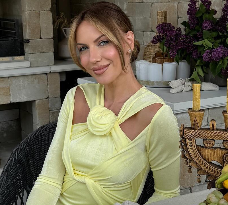 Нікітюк у бікіні продемонструвала наслідки Великодня. Фото