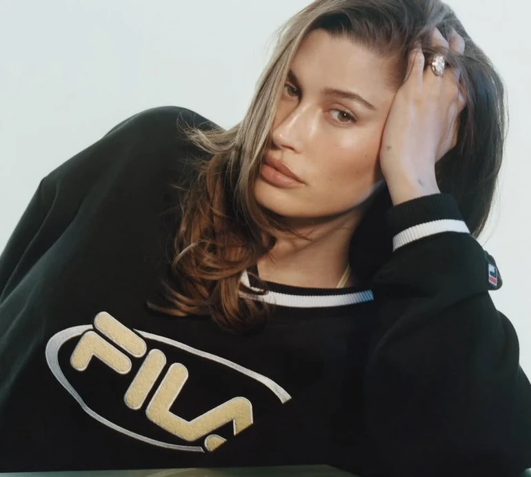 Я поруч з вами: Хейлі Бібер зізналася, що має гінекологічні проблеми, та звернулася до інших жінок