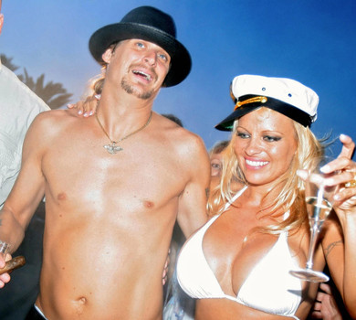 Вирвалися з темряви: Джолі, Лохан, Дауні-молодший та інші зірки, які змінили життя на 180 градусів