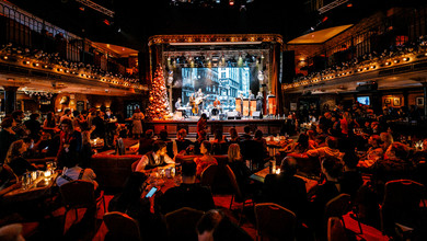 Різдвяні концерти, стендапи та диско-вечірки: груднева програма Caribbean і Pepper's Club