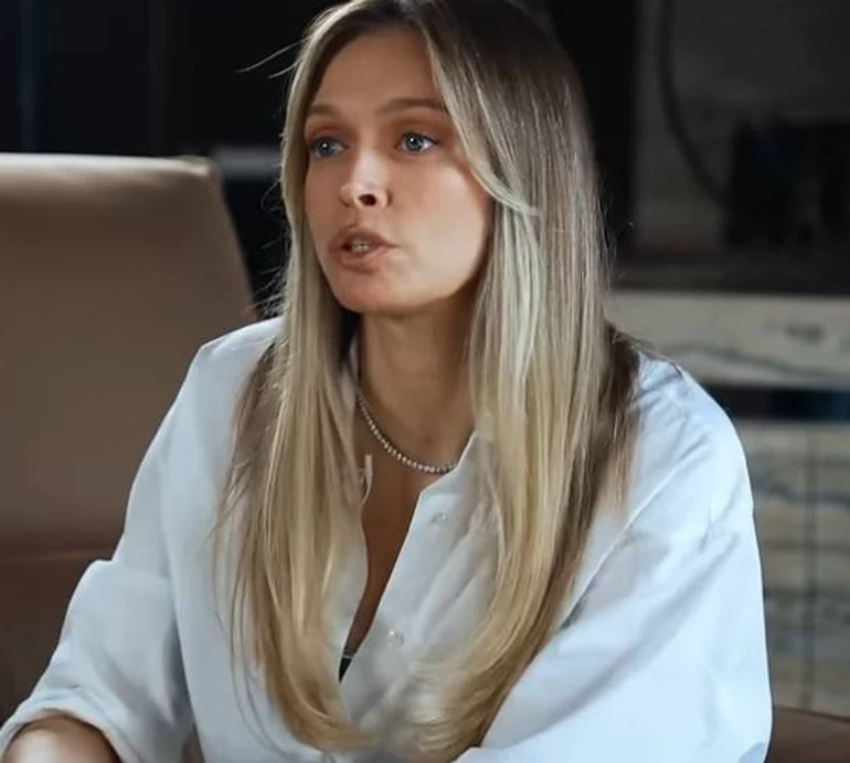 В ідеальних стосунках: Брежнєва про особисте життя, що цінує у партнері та як оговталася після розлучення