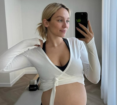 Відчуваю себе телепузіком: вагітна Roxolana показалася на пілатесі