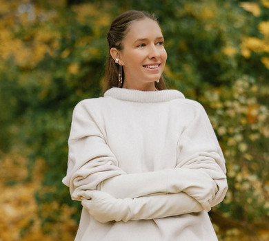 Заспокоюватися прибиранням VS їсти на ніч: Осадча показалася на вайбових осінніх фото та розказала про свої звички