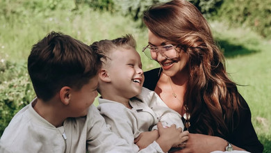 Всі йшли до школи, а я народжувала: Саліванчук показала, як з батьками святкувала 5-річчя сина і перше вересня в один день. Фото