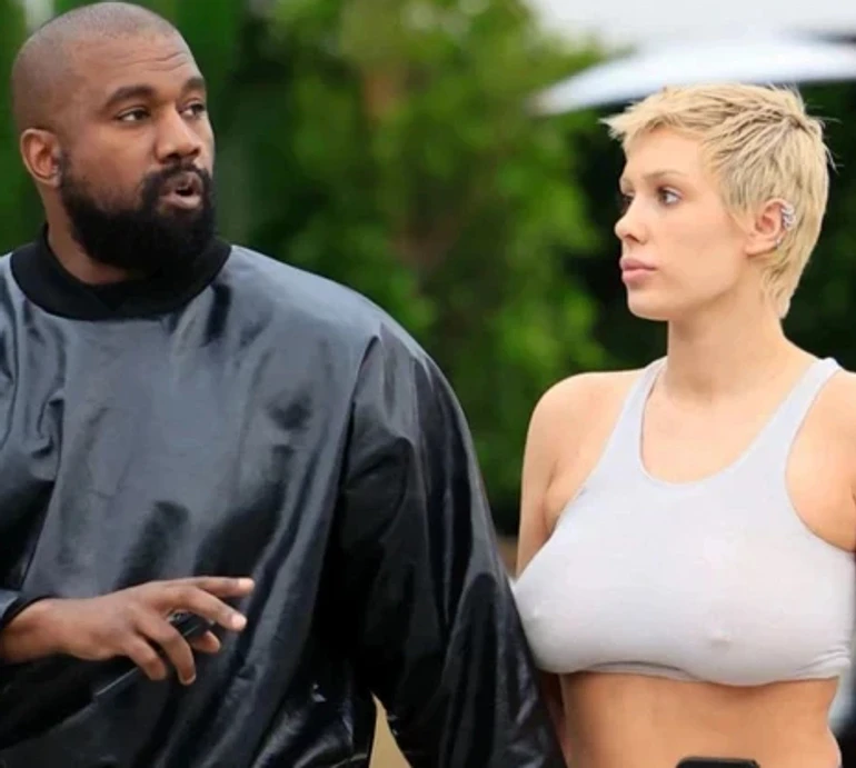 Нарешті змерзла? Жінка Веста після низки голих виходів упакувалася в шубу