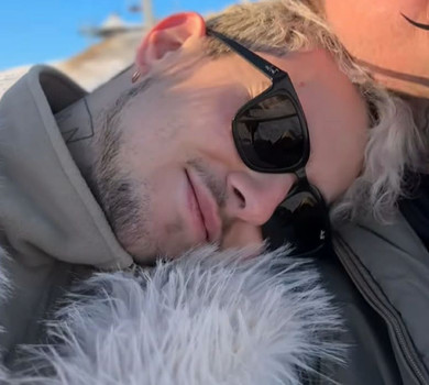 У нас поповнення: Melovin показав, кого наречений подарував йому на Різдво