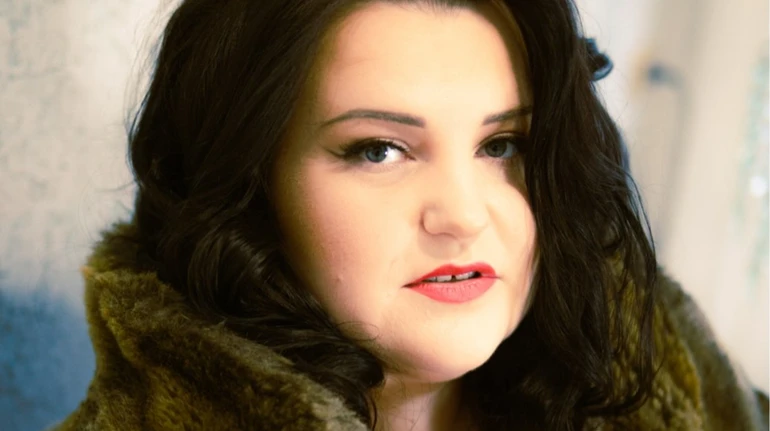 alyona alyona з нагоди 8 березня попозувала у дофаміновому спідньому та згадала про суперсилу жінок-воїнів