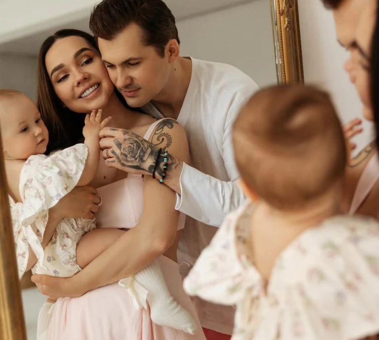 Серце нашої родини: Татарінцева в день народження Кота замилувала його розвагами з 10-місячною дочкою. Відео