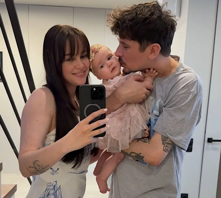 Не знаю, як жила без тебе: дружина POSITIFF зворушила відео з їхньою пустункою-донею